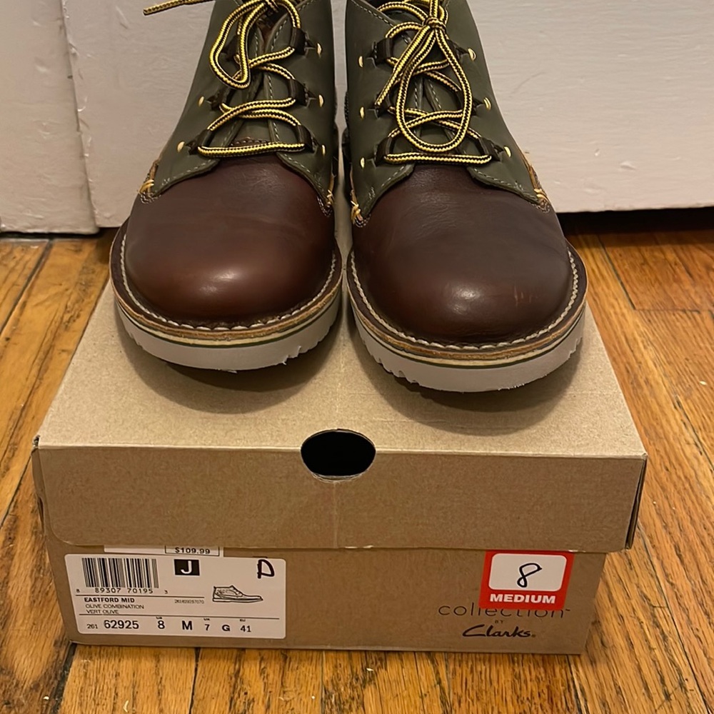 Clarks mid olive